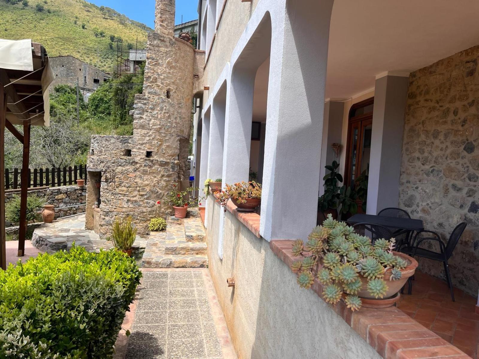 Country House B&B Antica Dimora Del Sole Camerota Exterior foto