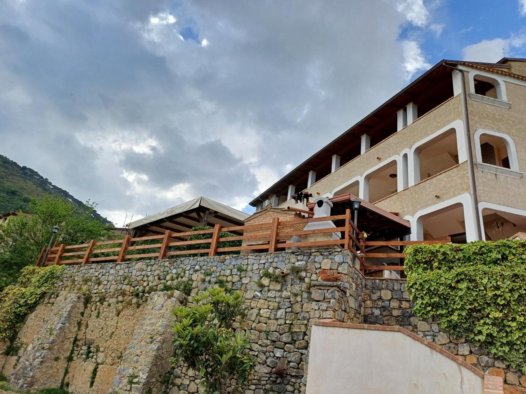 Country House B&B Antica Dimora Del Sole Camerota Exterior foto